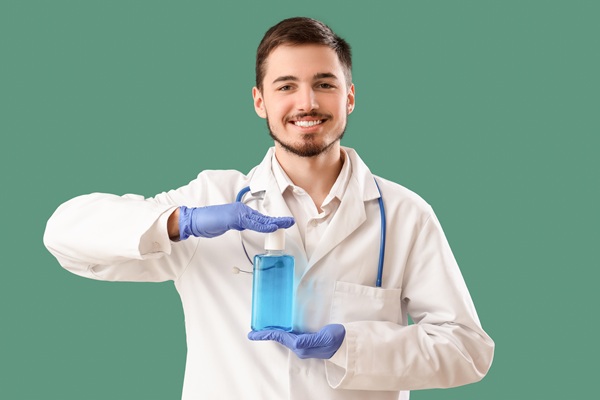 Ask A General Dentist: Are There Any Risks To Using Mouthwash?